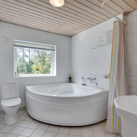 Hildulf - 2km From The Sea By Interhome Vakantiehuis *